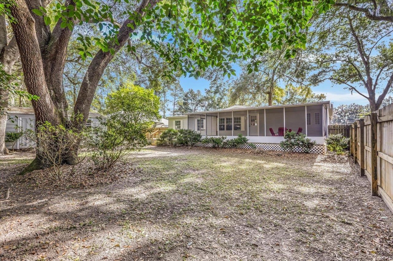 986 Drake Acres Road Quincy, FL 32351 - Photo 33 of 42