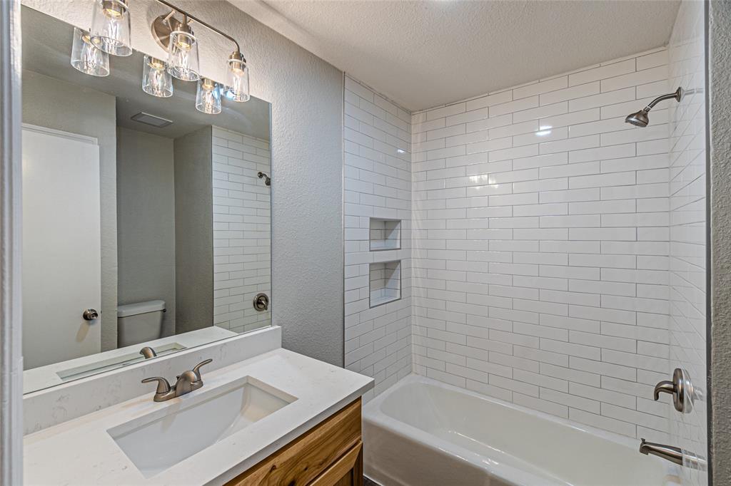 1205 Navaho Street Arlington, TX 76012 - Photo 15 of 18