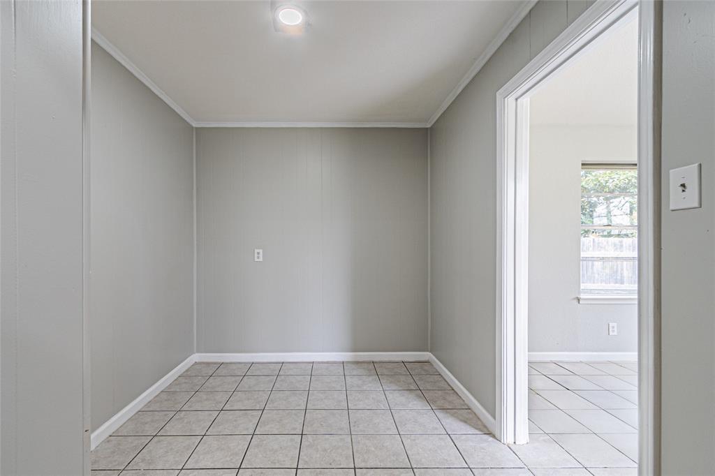 1205 Navaho Street Arlington, TX 76012 - Photo 16 of 18