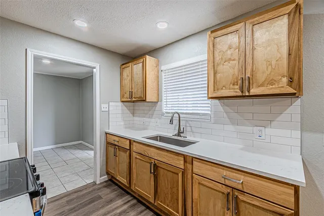 $2,245 | 1205 Navaho Street, Arlington, TX 76012