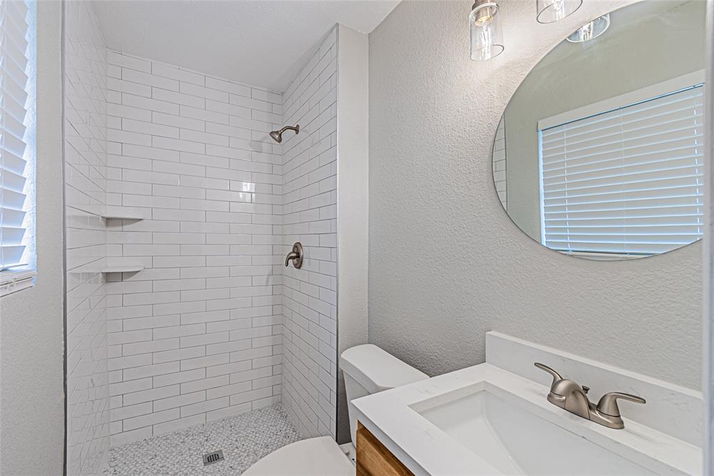 1205 Navaho Street Arlington, TX 76012 - Photo 10 of 18