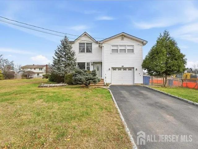 $639,000 | 124 6th Street, Middlesex, NJ 08846
