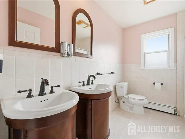 $639,000 | 124 6th Street, Middlesex, NJ 08846