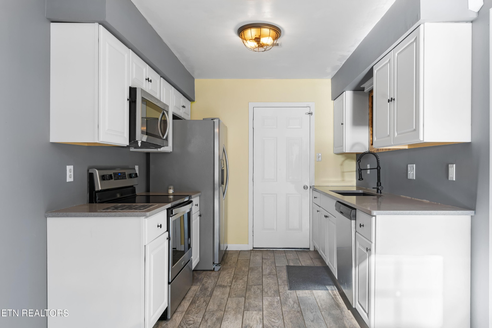 110 Hanover Place Oak Ridge, TN 37830 - Photo 9 of 24