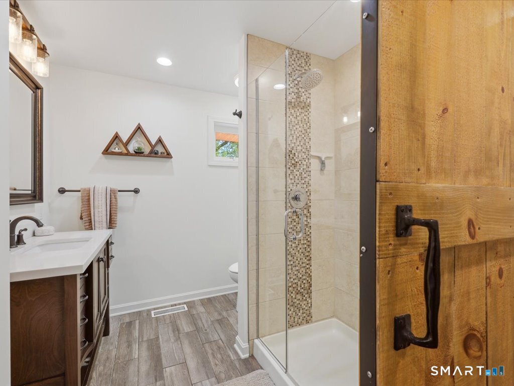 131 Oronoque Road Milford, CT 06461 - Photo 25 of 40