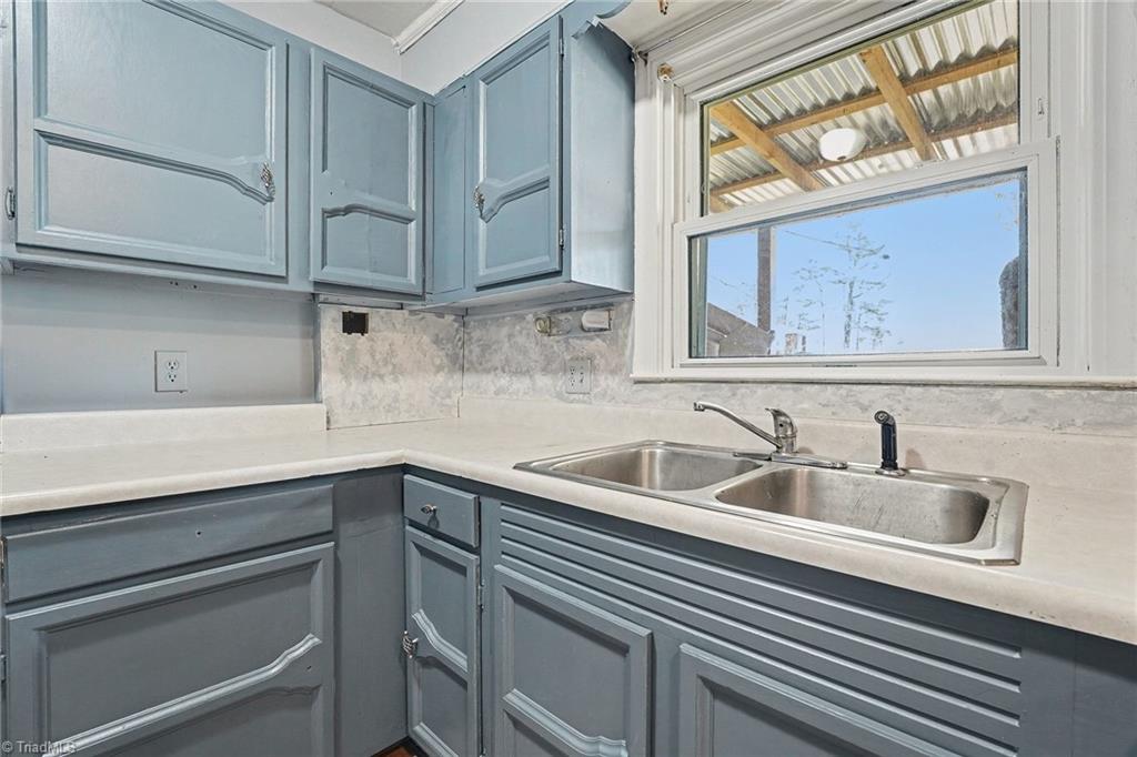 4446 White Rock Road Winston-Salem, NC 27105 - Photo 6 of 21