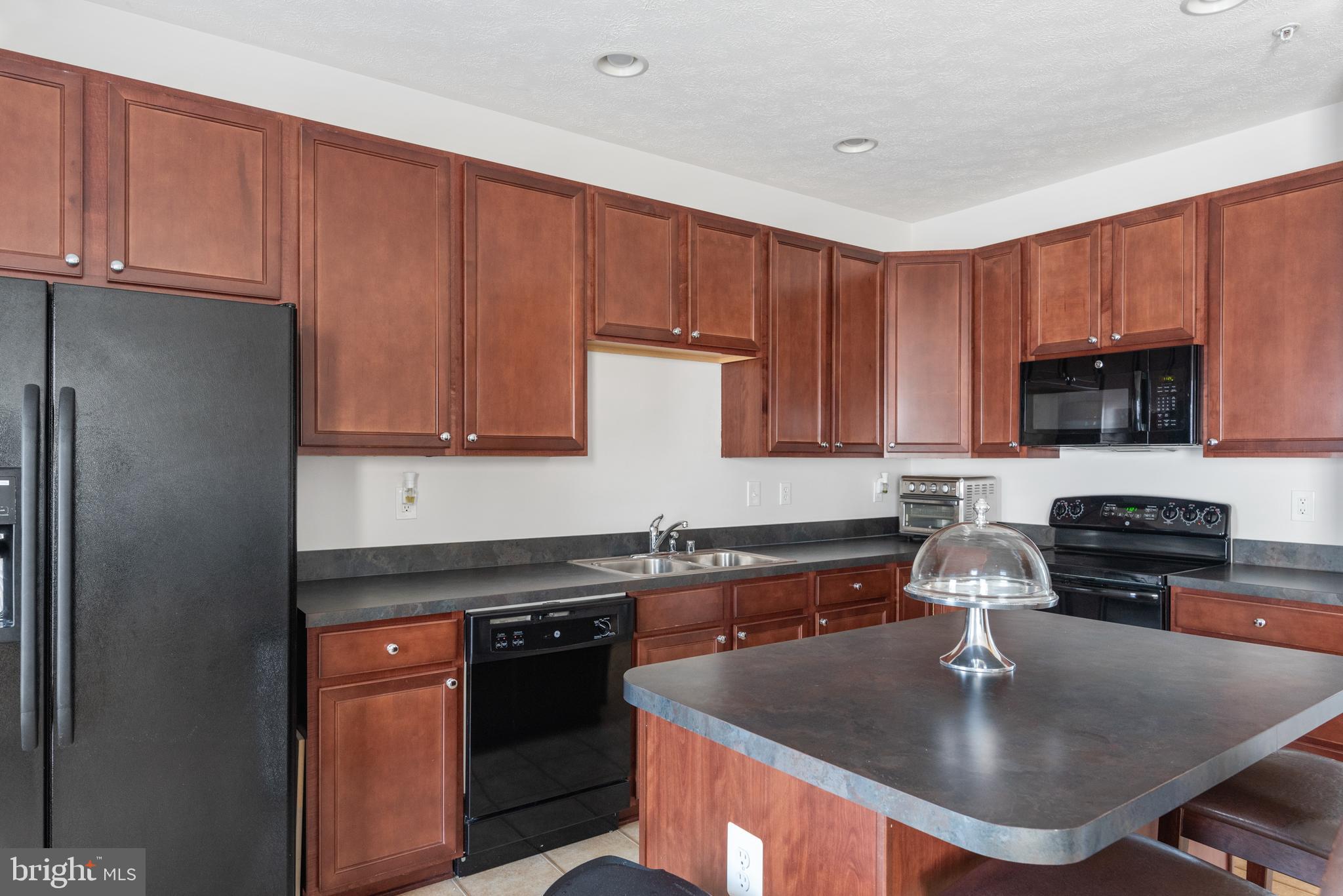 823 Middle River Road Baltimore, MD 21220 - Photo 3 of 31