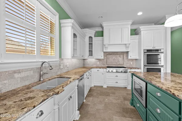 $699,900 | 121 Harbor View Drive, Madison, MS 39110