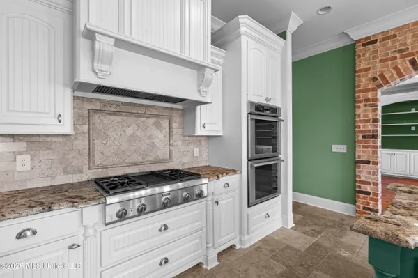 $699,900 | 121 Harbor View Drive, Madison, MS 39110