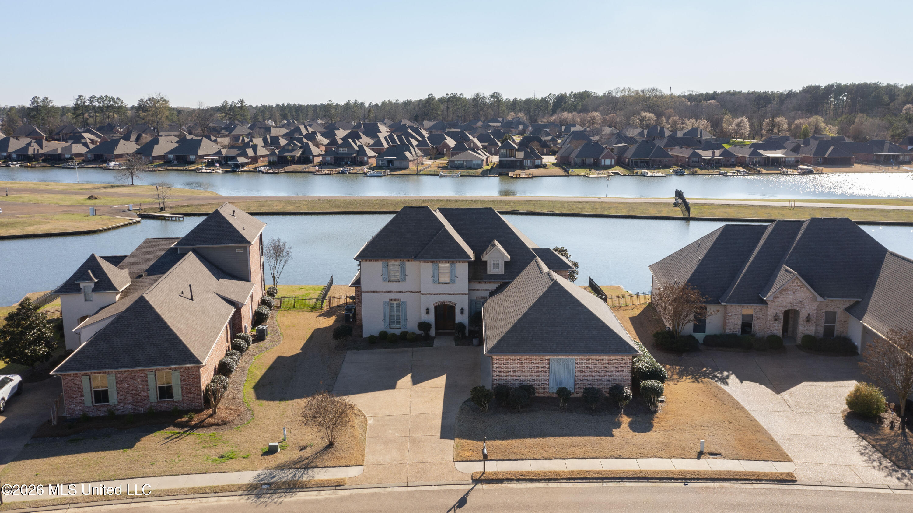 121 Harbor View Drive Madison, MS 39110 - Photo 2 of 50 121 Harbor View-61