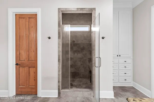 $699,900 | 121 Harbor View Drive, Madison, MS 39110