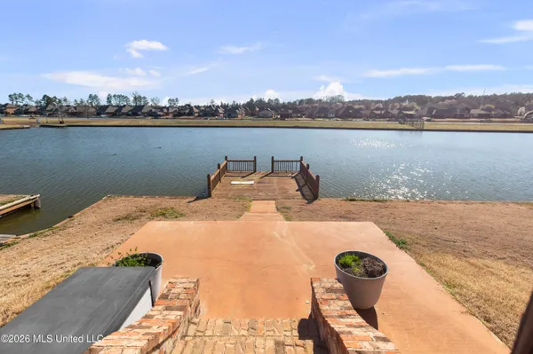 $699,900 | 121 Harbor View Drive, Madison, MS 39110