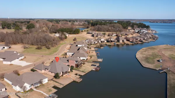 $699,900 | 121 Harbor View Drive, Madison, MS 39110