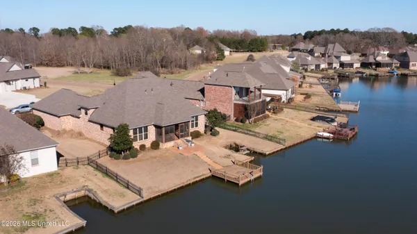 $699,900 | 121 Harbor View Drive, Madison, MS 39110