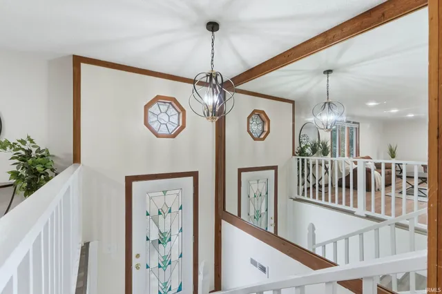 $459,900 | 4299 East 1000 North, Roanoke, IN 46783