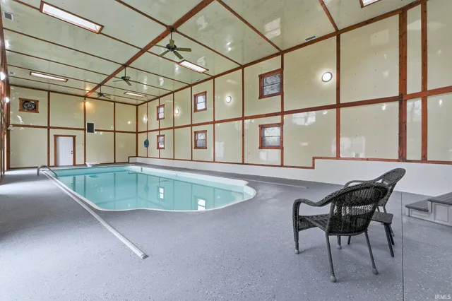 $459,900 | 4299 East 1000 North, Roanoke, IN 46783