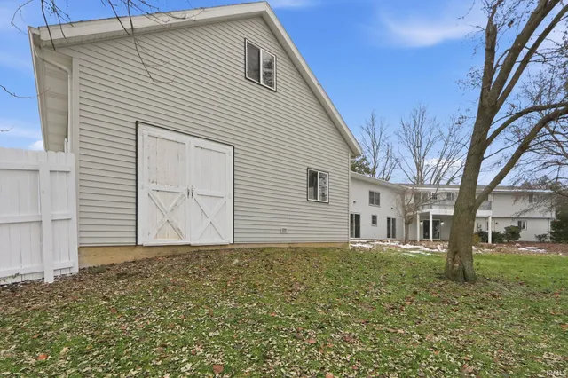 $459,900 | 4299 East 1000 North, Roanoke, IN 46783