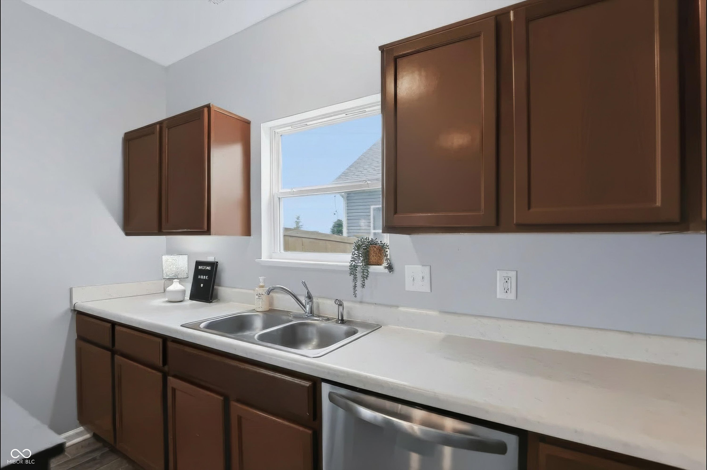 8240 Ambrosia Lane Pendleton, IN 46064 - Photo 18 of 48