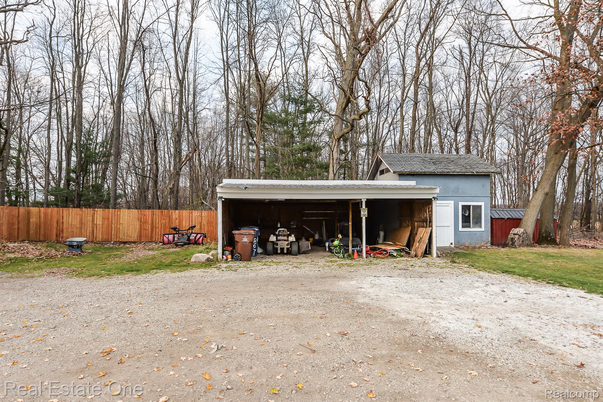 807 South Bull Run Road Fowlerville, MI 48836 - Photo 34 of 60 Gallery Image 34