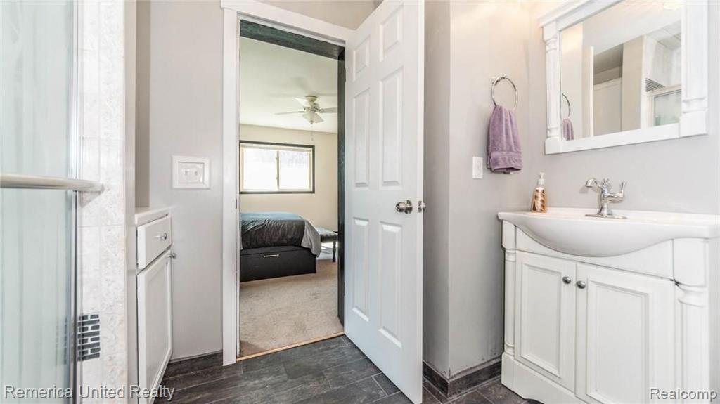 29520 Geraldine Road Farmington Hills, MI 48336 - Photo 33 of 44