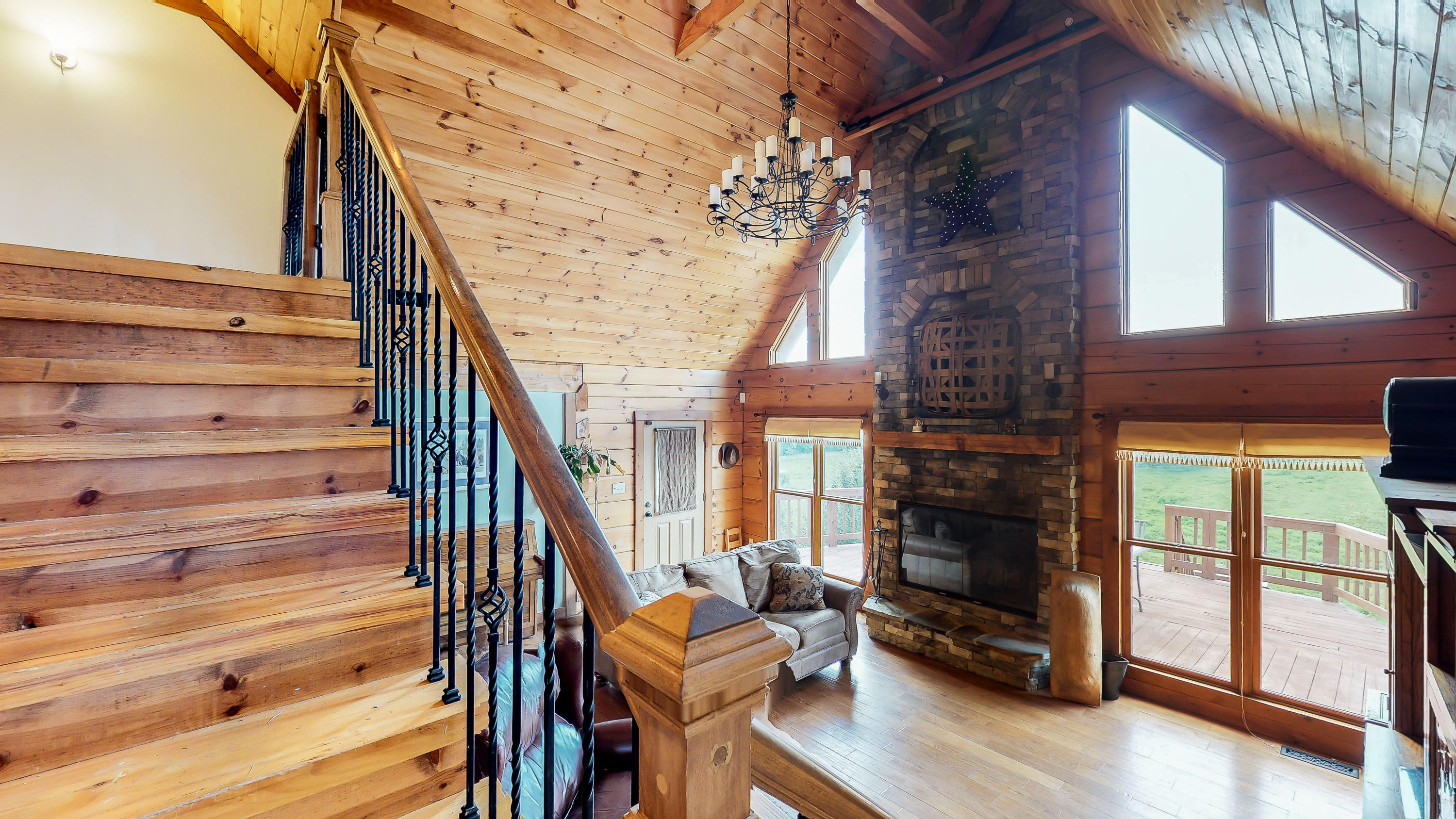 4240 Ritchey Road Loudon, TN 37774 - Photo 15 of 40 LIVING ROOM