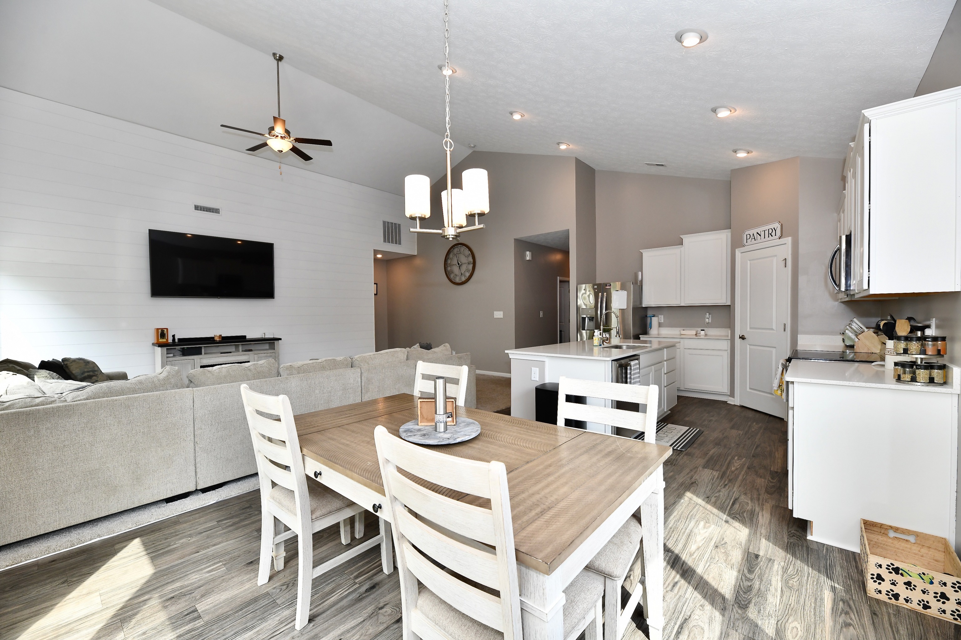 8329 Bearberry Lane Pendleton, IN 46064 - Photo 14 of 29