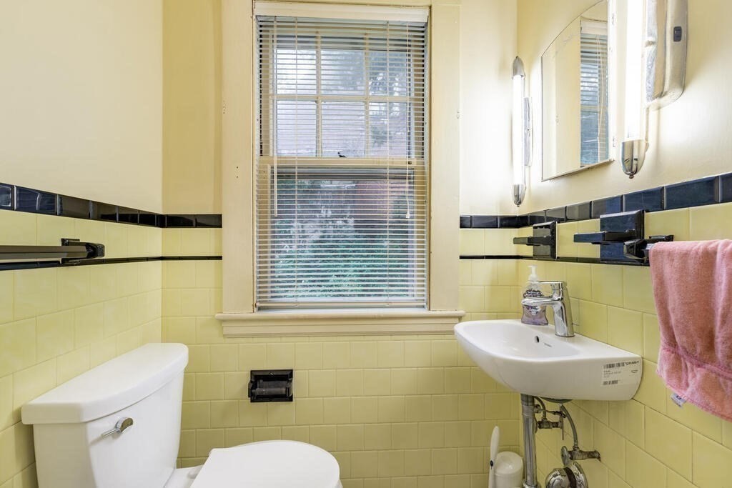 159 Weston Road Wellesley, MA 02482 - Photo 15 of 29