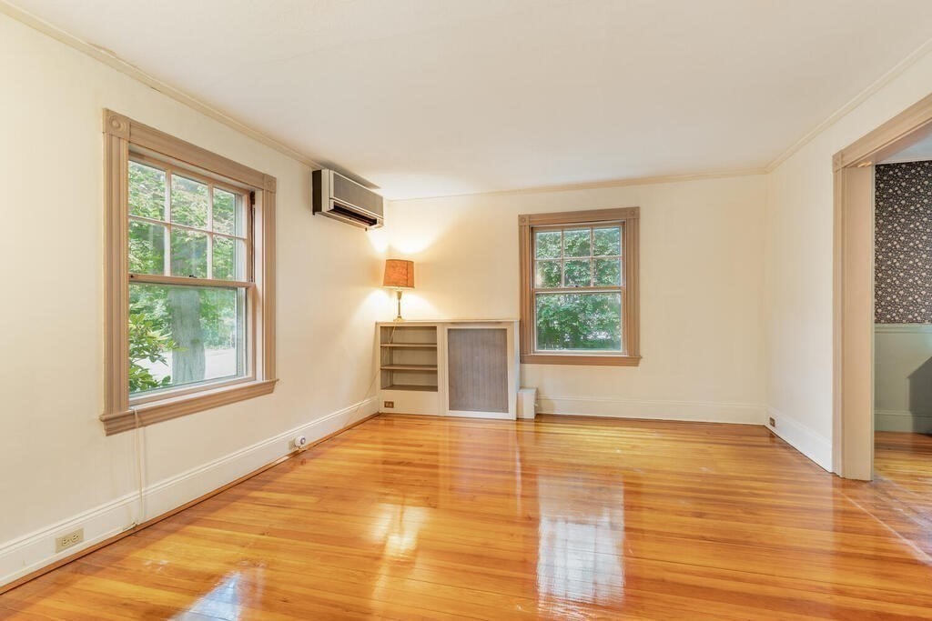 159 Weston Road Wellesley, MA 02482 - Photo 7 of 29