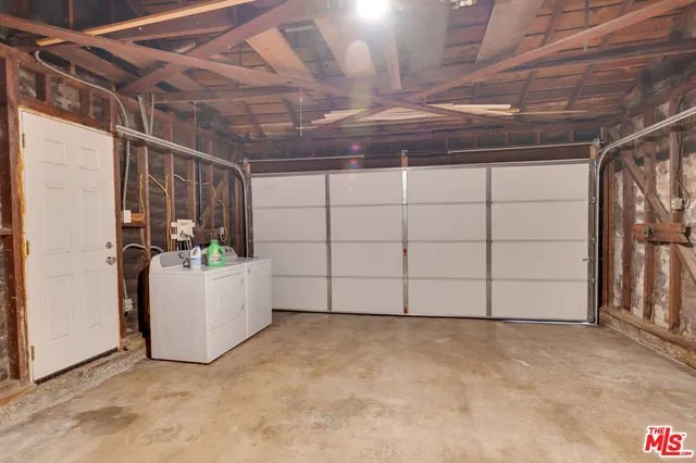 $4,950 | 6408 West 82nd Street, Los Angeles, CA 90045