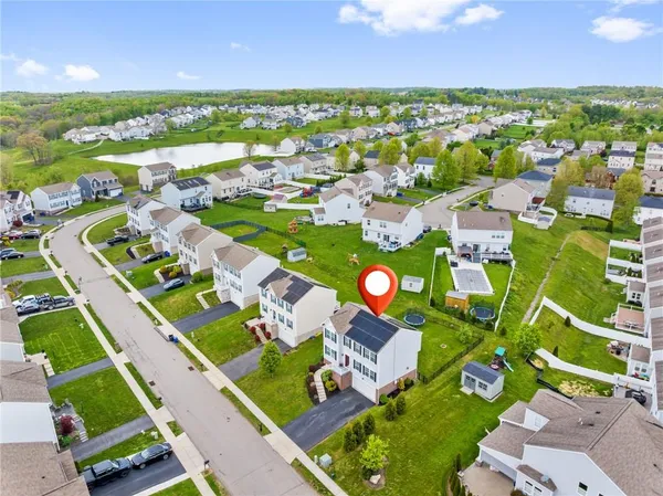 $459,900 | 218 Horse Shoe Drive, Clinton, PA 15026