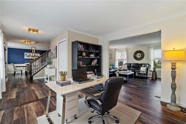 $459,900 | 218 Horse Shoe Drive, Clinton, PA 15026