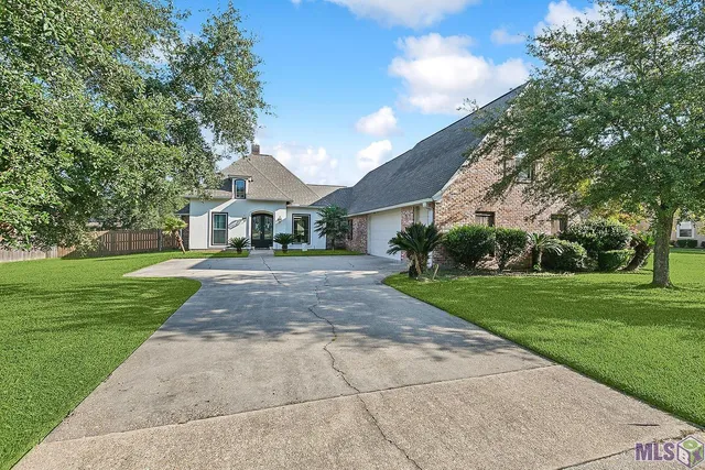 $480,000 | 12221 Hampton Village Avenue, Central, LA 70818