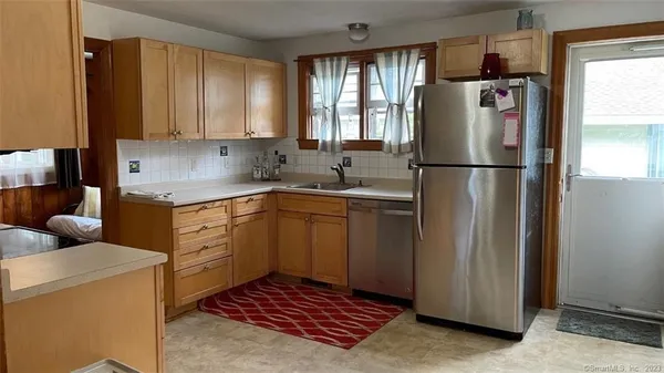 $2,400 | 68 Kelsey Place, Madison, CT 06443