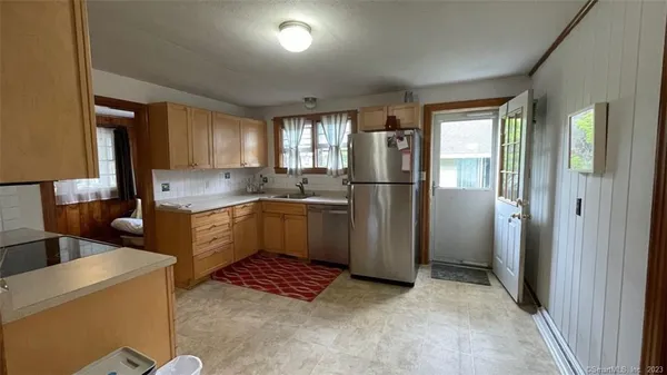 $2,400 | 68 Kelsey Place, Madison, CT 06443