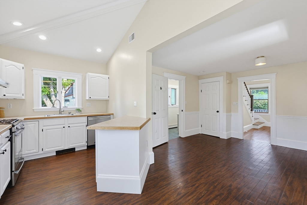 138 Marble Street Stoneham, MA 02180 - Photo 16 of 41