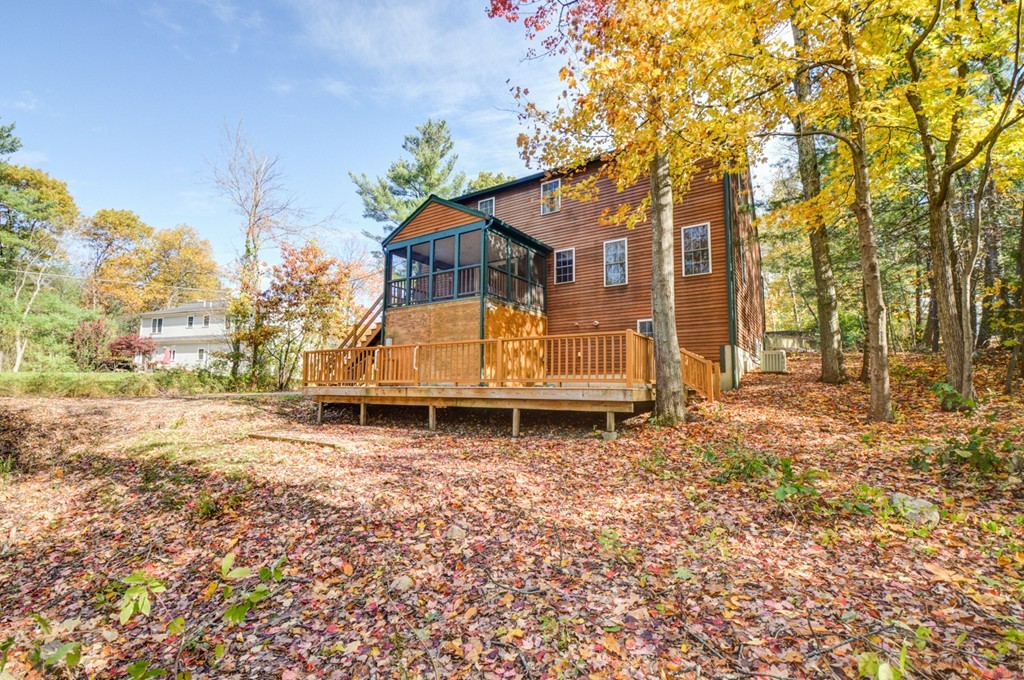 40 Birch Road Littleton, MA 01460 - Photo 2 of 30 Gallery Image 2