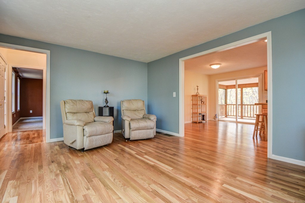 40 Birch Road Littleton, MA 01460 - Photo 6 of 30 Gallery Image 6