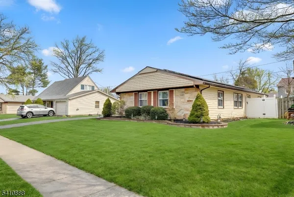 $410,500 | 30 General Lane, Willingboro, NJ 08046