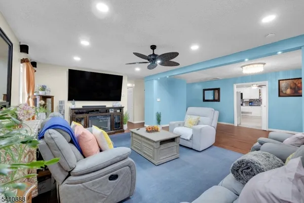 $410,500 | 30 General Lane, Willingboro, NJ 08046