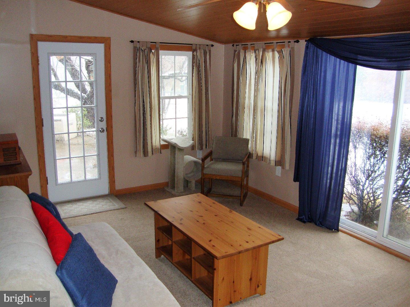 114 Dale Road Willow Grove, PA 19090 - Photo 10 of 22 Sun Room