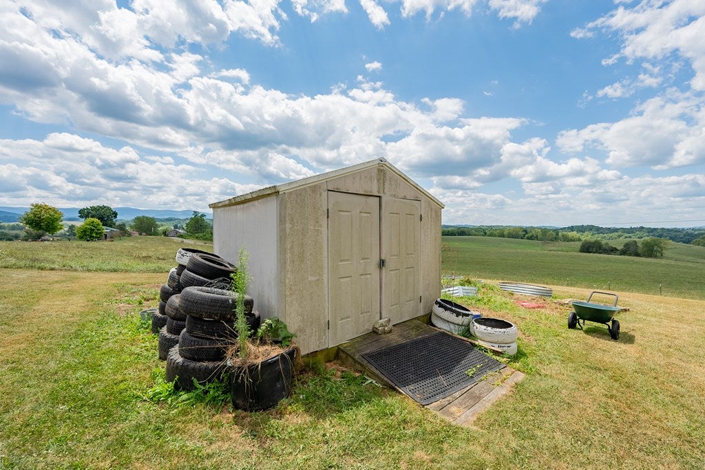 398 Blake Road Marion, VA 24354 - Photo 50 of 59 Gallery Image 50