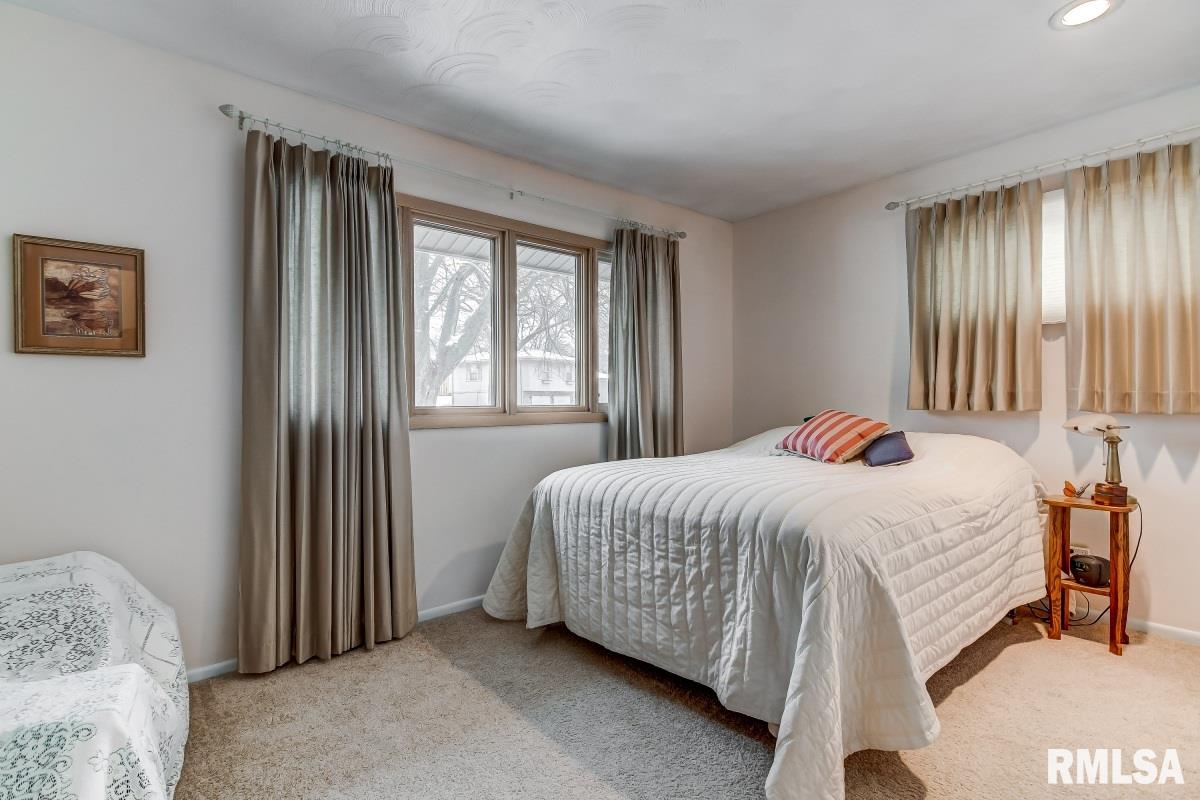 69 Columbine Lane Springfield, IL 62712 - Photo 3 of 46 Gallery Image 3