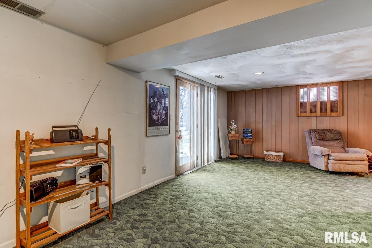 69 Columbine Lane Springfield, IL 62712 - Photo 36 of 46 Gallery Image 36