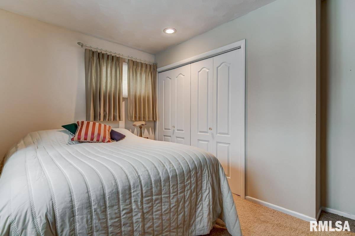 69 Columbine Lane Springfield, IL 62712 - Photo 4 of 46 Gallery Image 4