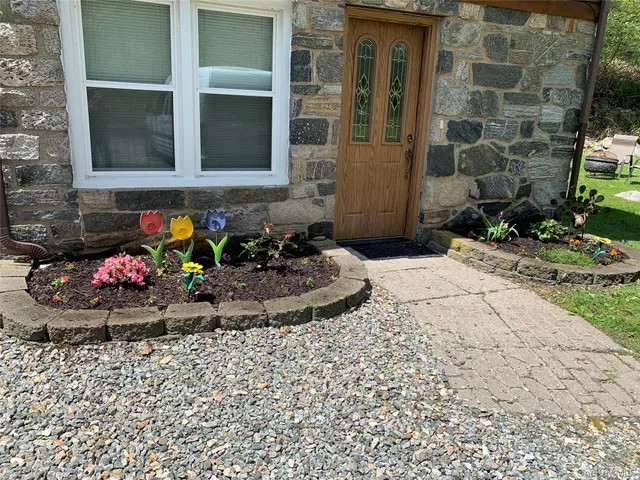 $579,900 | 35 Barger Street, Putnam Valley, NY 10579