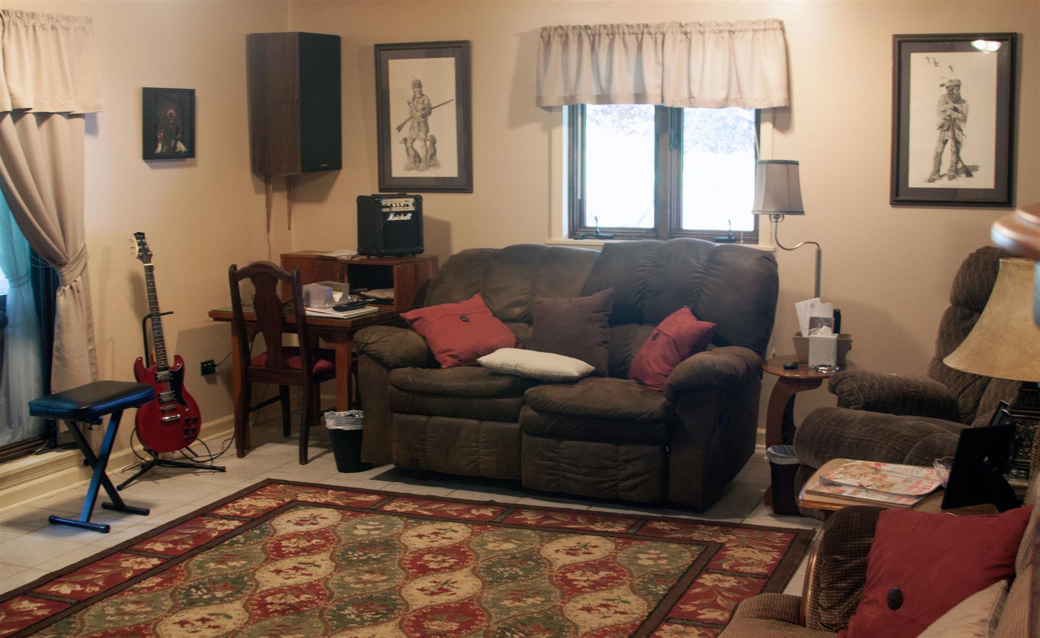 3932 Pleasant Grove Road White House, TN 37188 - Photo 11 of 14 a living room with furniture a flat screen tv and a window