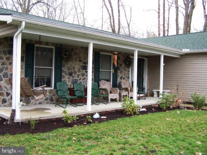 1352 Pine Road Carlisle, PA 17015 - Photo 2 of 27 Porch