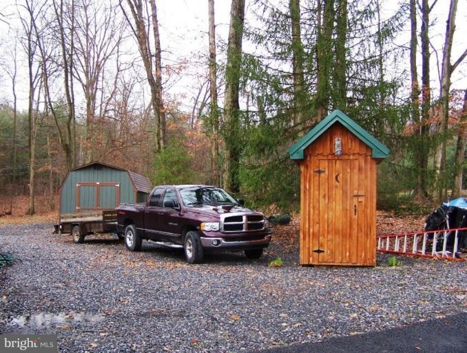 1352 Pine Road Carlisle, PA 17015 - Photo 22 of 27 Shed
