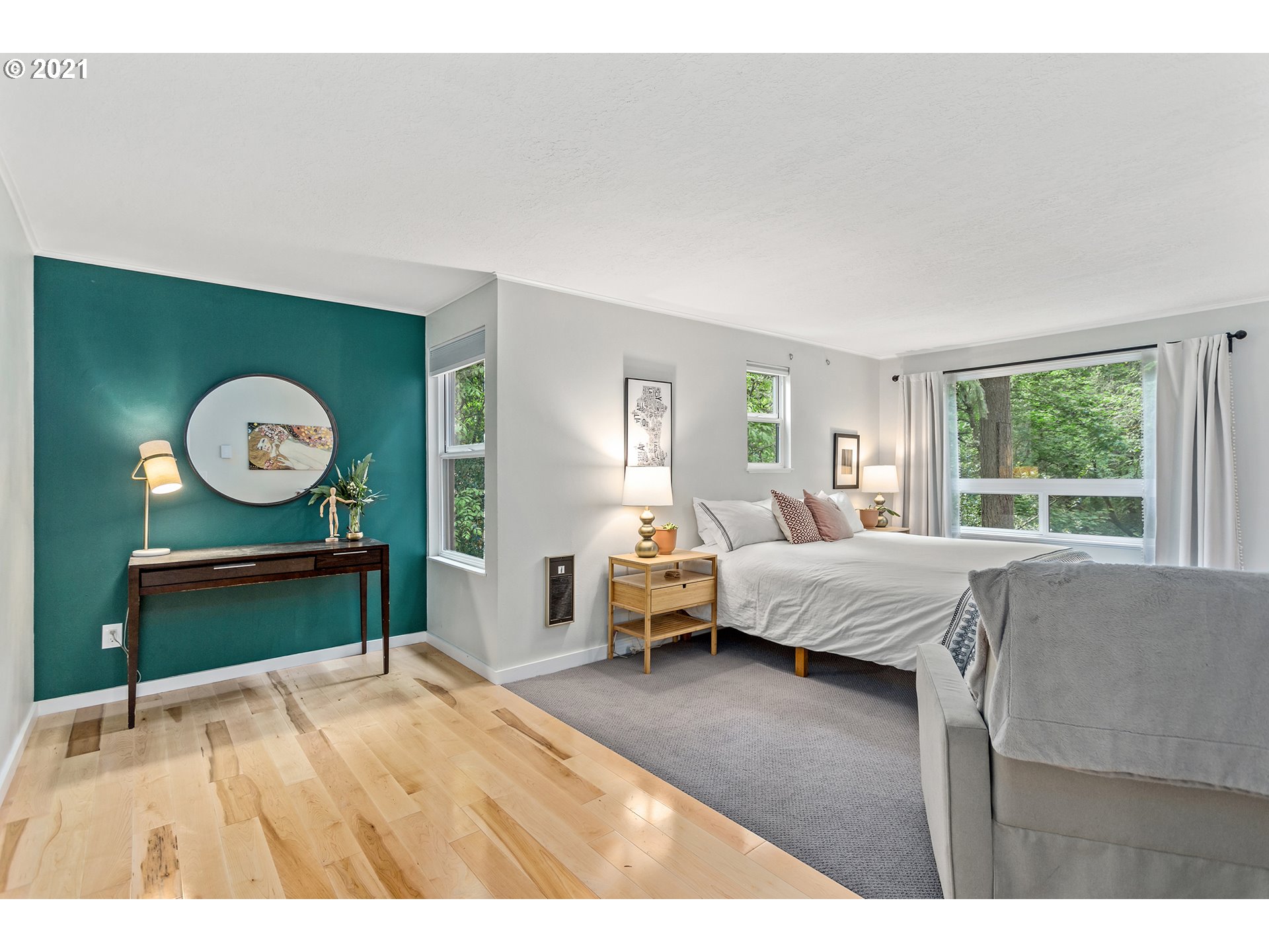 6009 Southwest Pendleton Court Portland, OR 97221 - Photo 16 of 32 Gallery Image 16