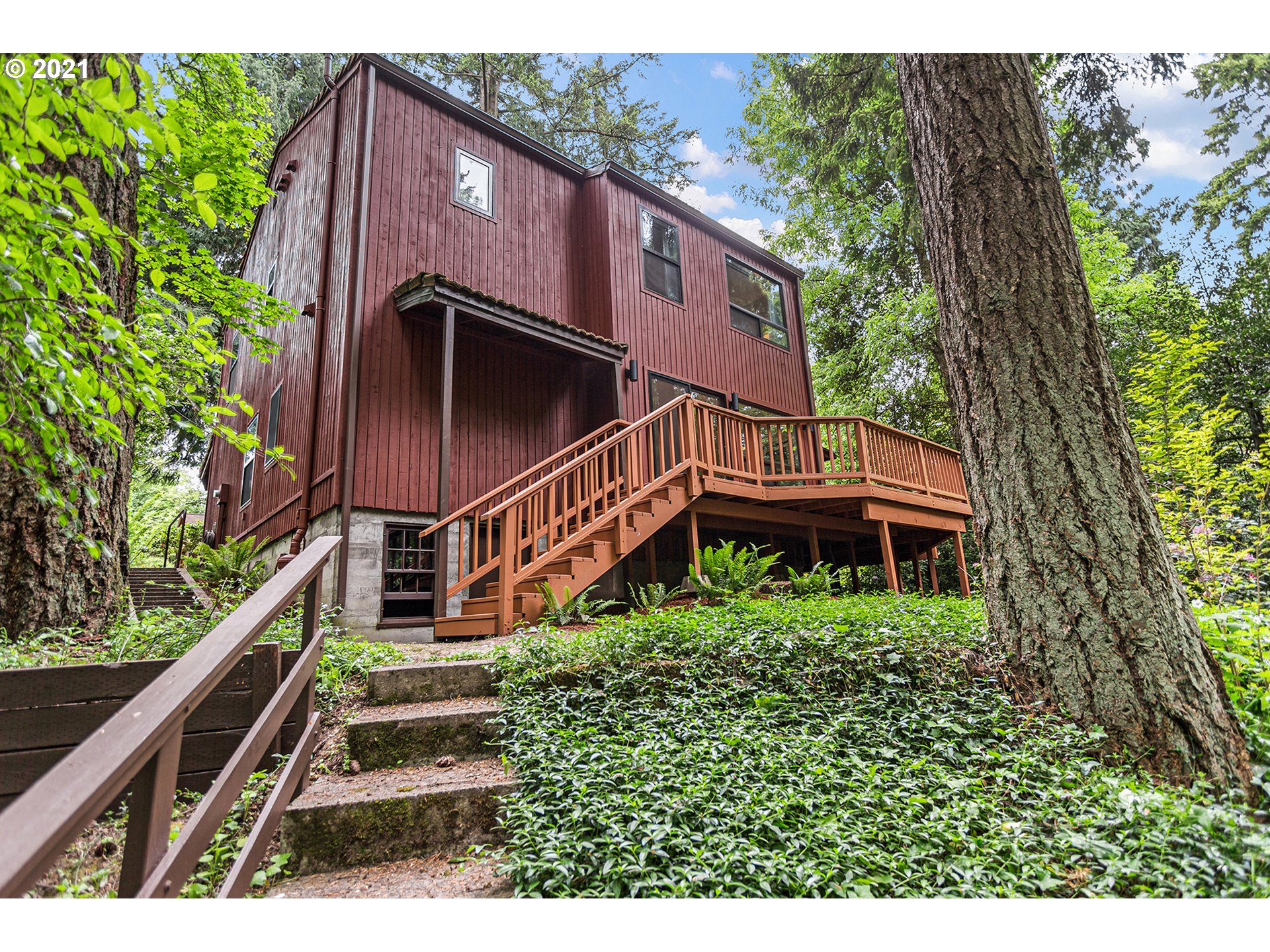 6009 Southwest Pendleton Court Portland, OR 97221 - Photo 23 of 32 Gallery Image 23